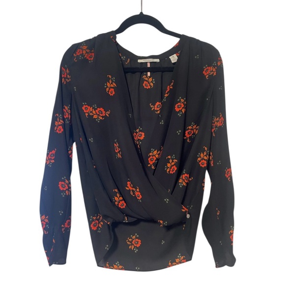 Scotch & Soda Black and Red Wrap Blouse Long Sleeve - Picture 2 of 9